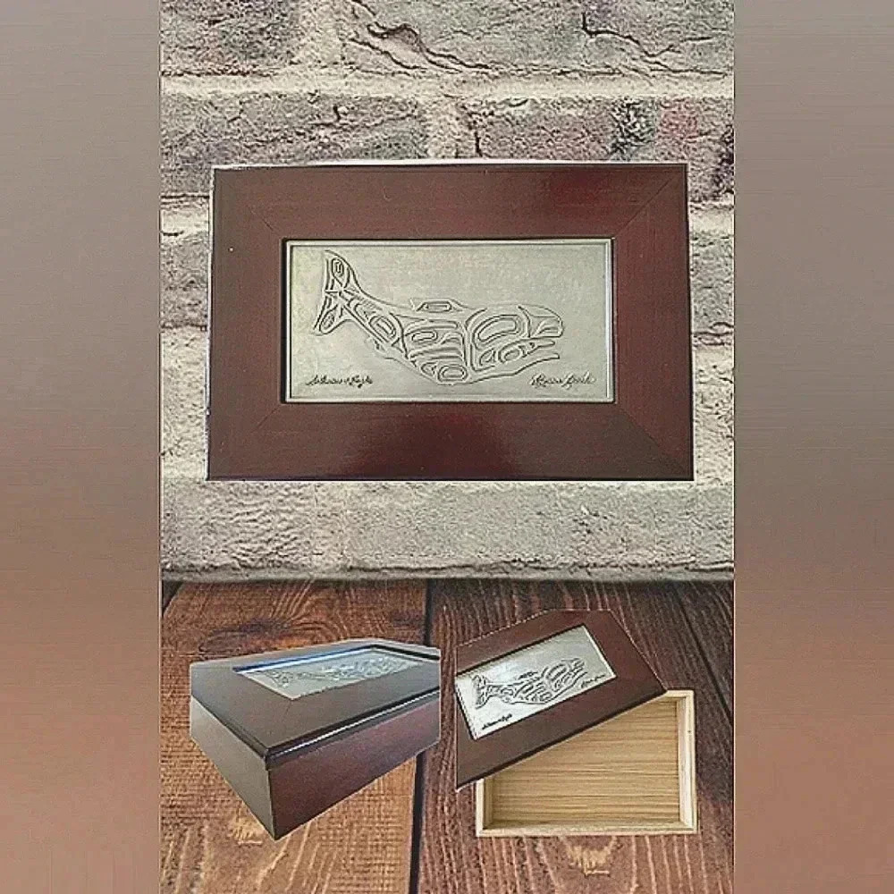 Vintage Roxana Leask Inuit Native Tribal Pewter Wood Inlay Salmon Eagle Box